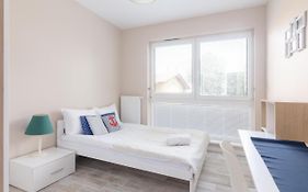 Metro Wilanowska Comfortable Apartment
